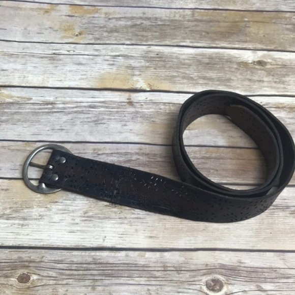 Accessories - 📦 BOGO 📦  Etched Brown Leather Belt
